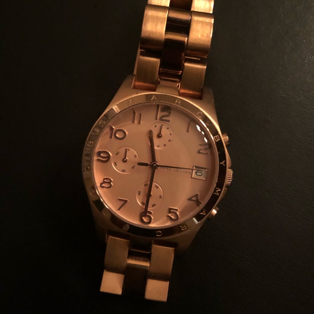 Marc Jacobs rose gold watch